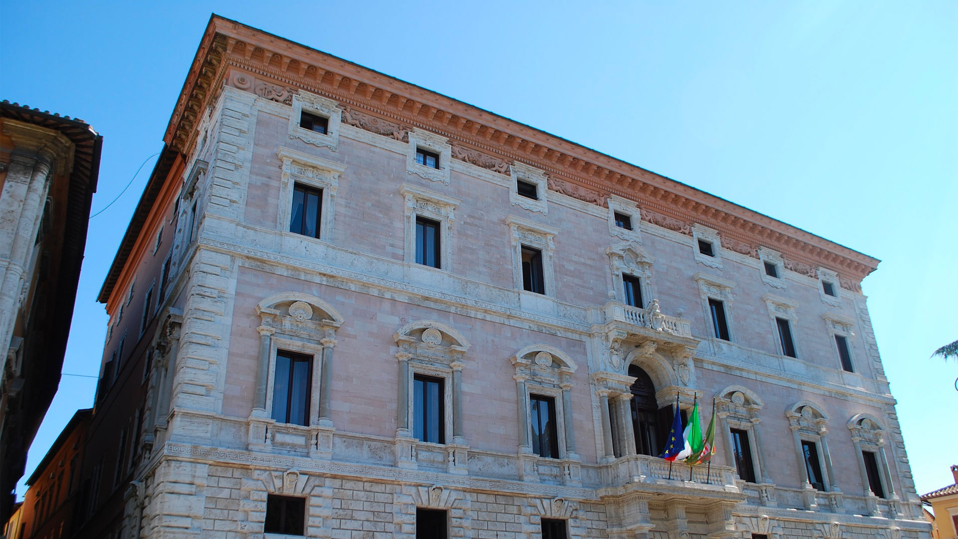Regione Umbria: finanziamenti alle famiglie per le attività estive 2024